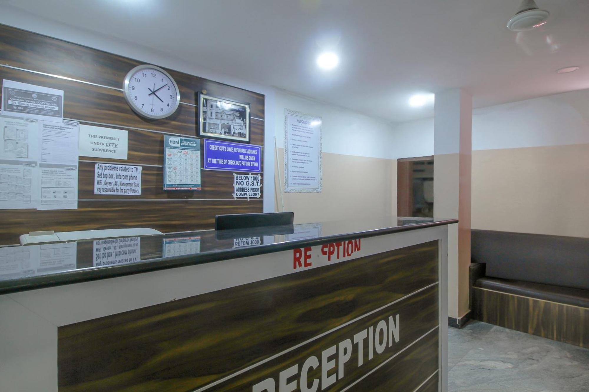 Spot On 81775 Mohit Gokul Lodge New Luxury Room'S Near Secunderabad Railway Station Lālāguda المظهر الخارجي الصورة